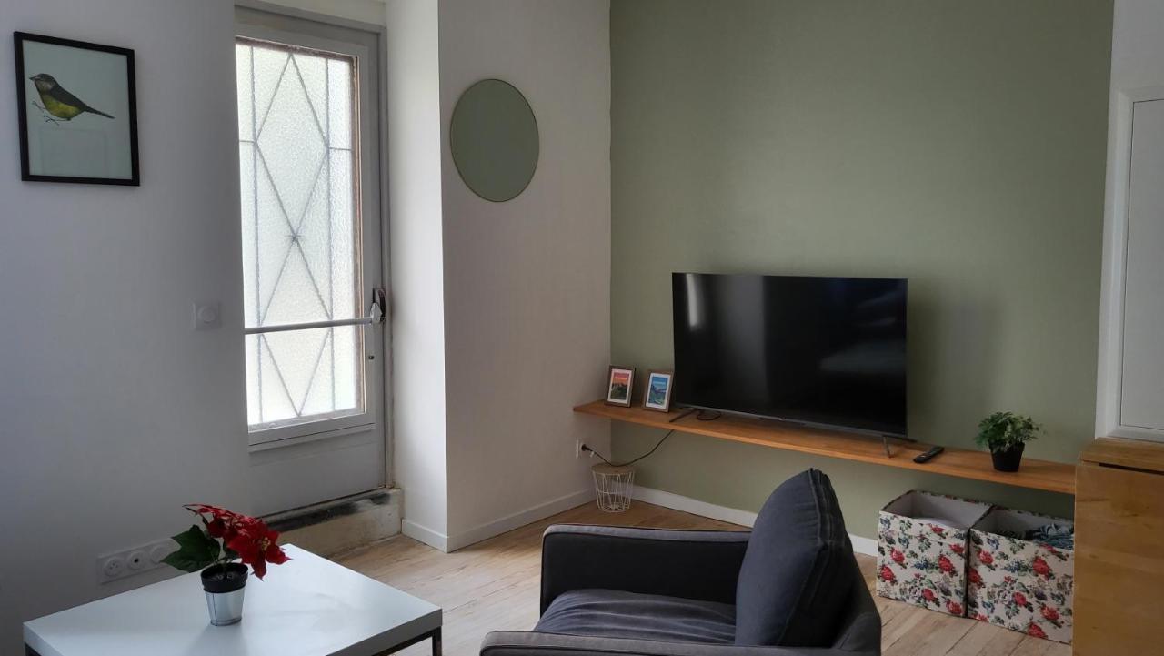 Charmant 2 Pieces Avec Terrasse Proche Centre Ville - Parking Gratuit A Proximite Lourdes Luaran gambar