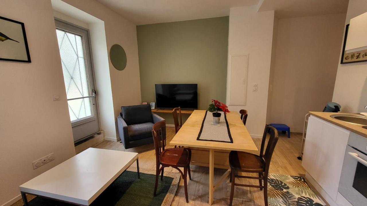 Charmant 2 Pieces Avec Terrasse Proche Centre Ville - Parking Gratuit A Proximite Lourdes Luaran gambar