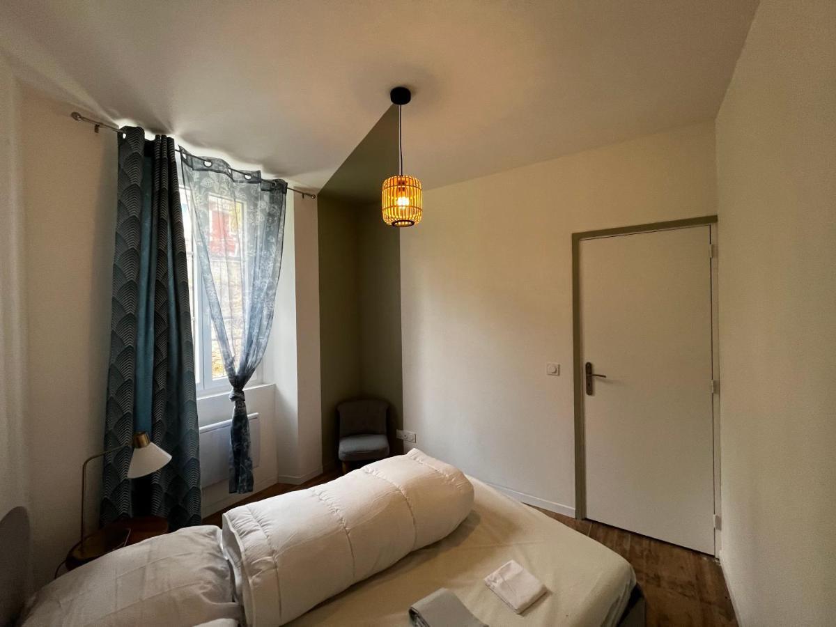Charmant 2 Pieces Avec Terrasse Proche Centre Ville - Parking Gratuit A Proximite Lourdes Luaran gambar