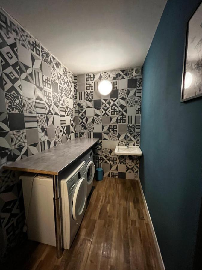 Charmant 2 Pieces Avec Terrasse Proche Centre Ville - Parking Gratuit A Proximite Lourdes Luaran gambar